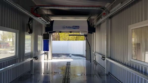 Відкриття роботизованої мийки CyberWash 360 OverGlow у Києві